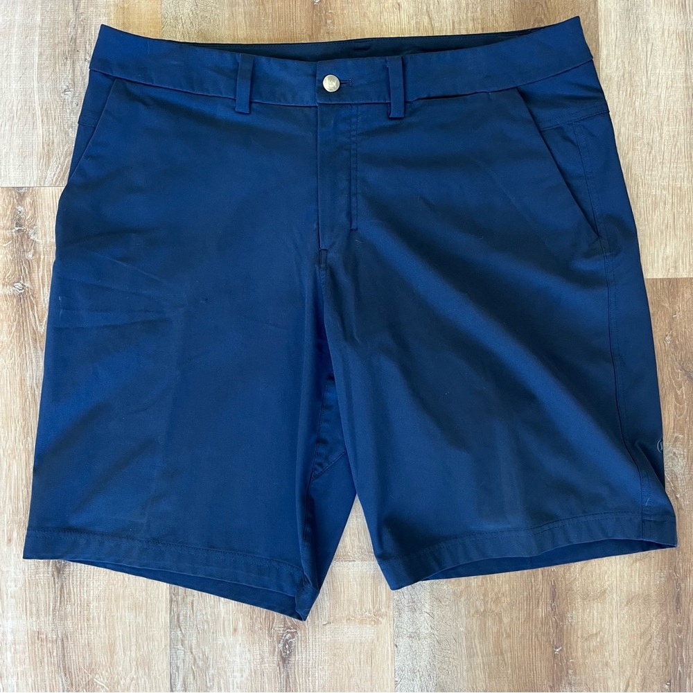 LULULEMON Classic Fit Short 10” Navy Chino Golf Shorts size 36